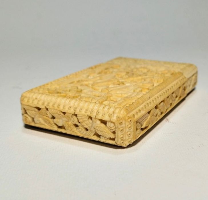 Invulgar Cartoneira Chinesa china Cantão Cantonesa. séc. XIX (A1)