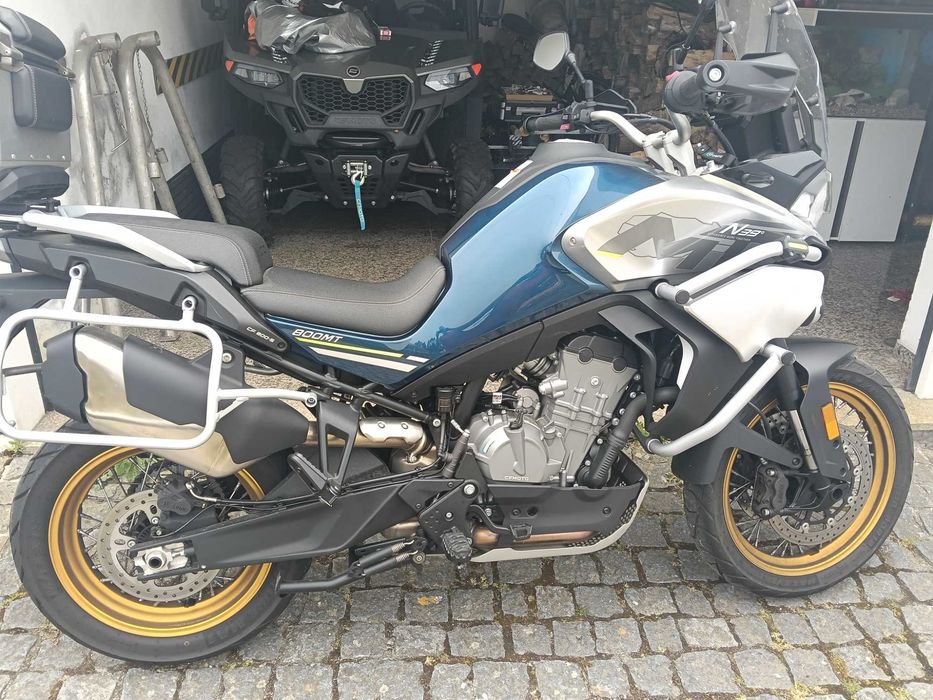 Cf moto 800mt como nova
