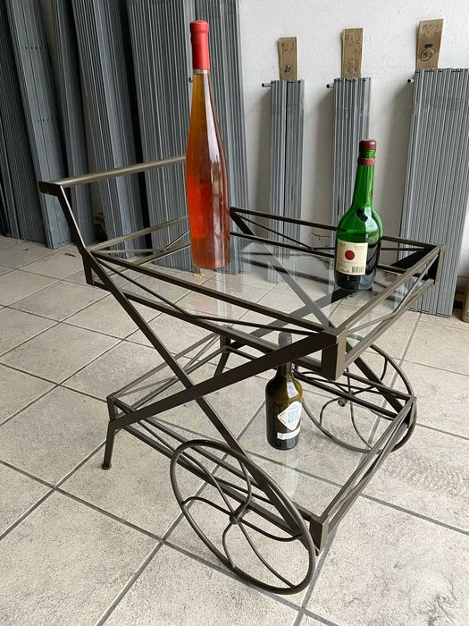 Carrinho de chá em ferro