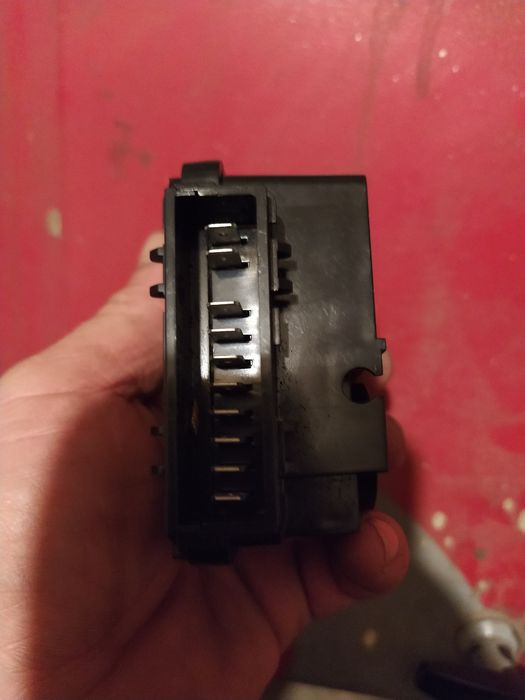 Sprzedam częśći do lodowki