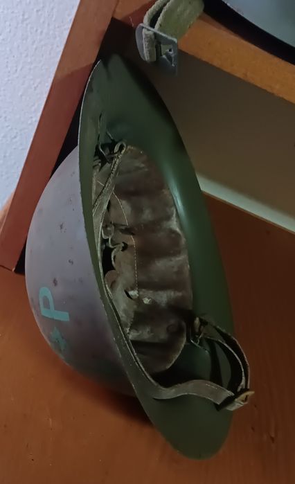 Capacetes /cascos militares antigos