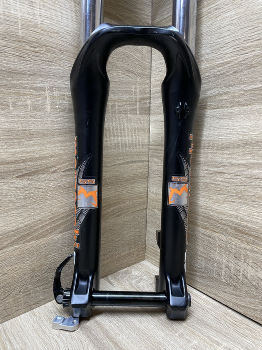 Вилка Marzocchi Bomber 55 RS Fox Rock Shox Bos Idylle Suntour Pike DJ