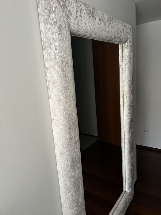 Vendo espelho Forrado novo