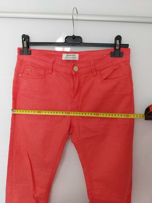 Spodnie Stradivarius roz. 40 / L
