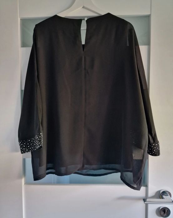 Elegancja czarna bluzka Monnari 42