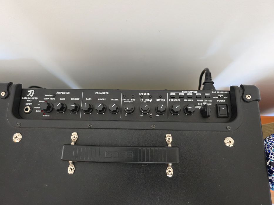 Boss Katana MKII 100 watts + Coluna Palmer 112BX Semi Open Back