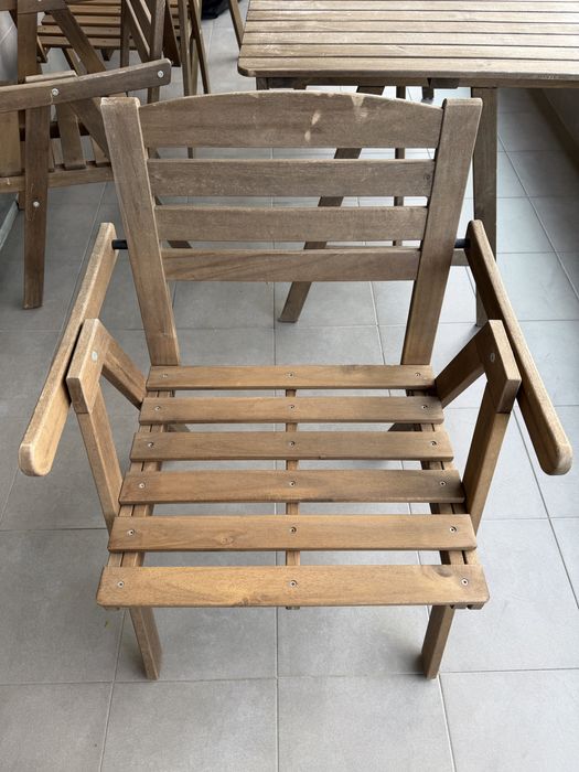 Conjunto mesa jardim e 4 cadeiras