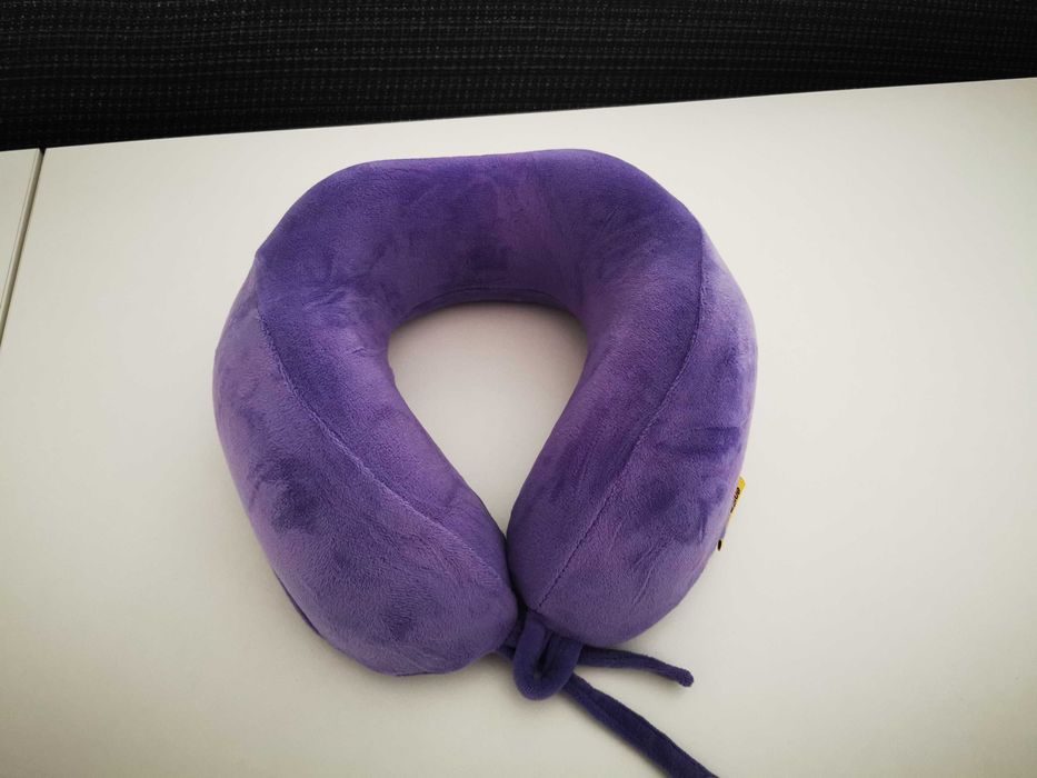 Vendo almofada de viagem ergonómica