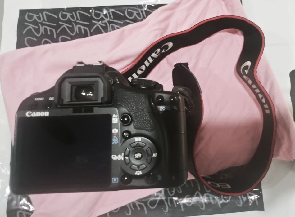 CANON 500D Câmera fotográfica + mala