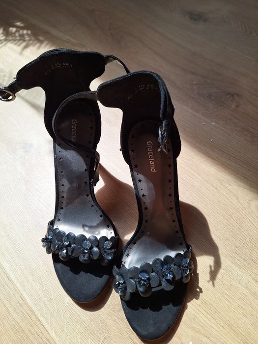 Szpilki eleganckie 40