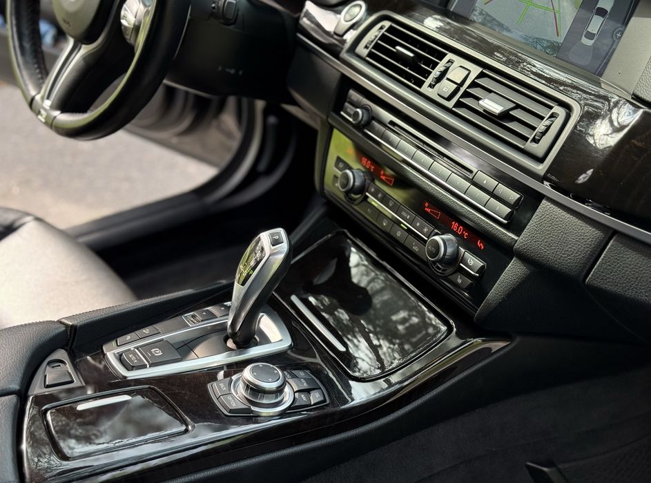 Продам. Bmw 535i