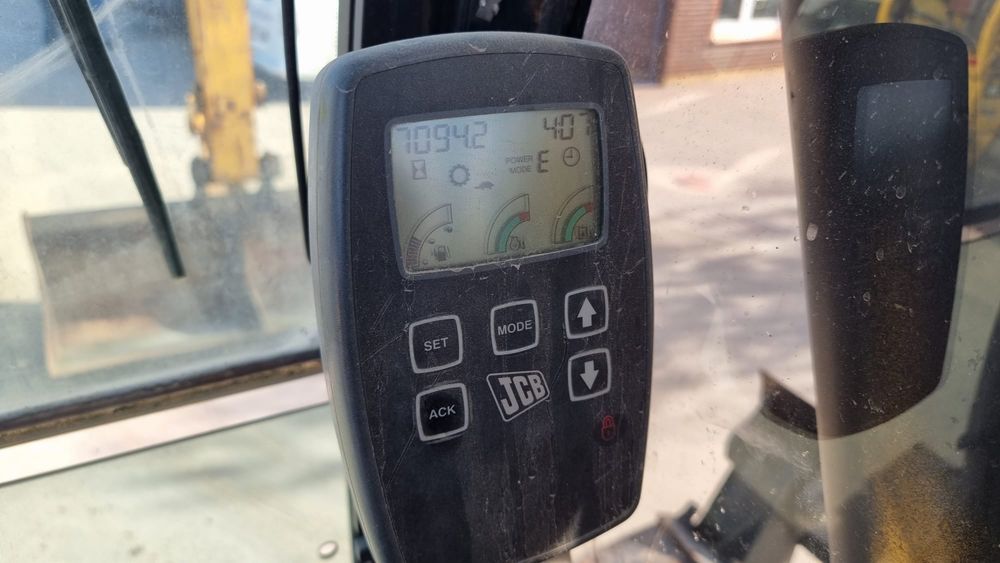 Продам экскаватор JSB JS 175 W , 2008 г