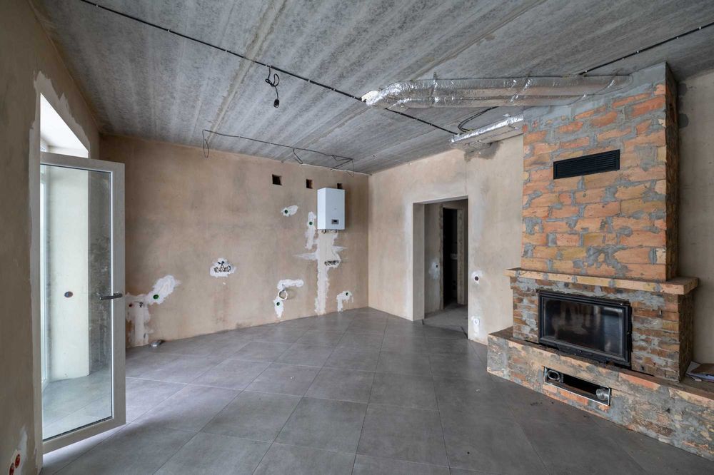 Новий цегляний будинок 100 м²  4 кімнати | тераса