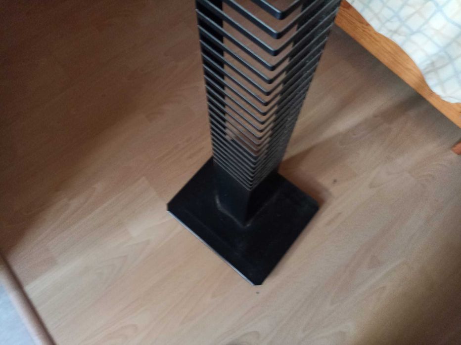 Torre de Arrumação de CD's