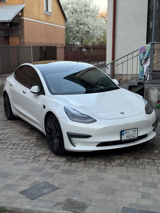 Tesla model 3 2021 performance
