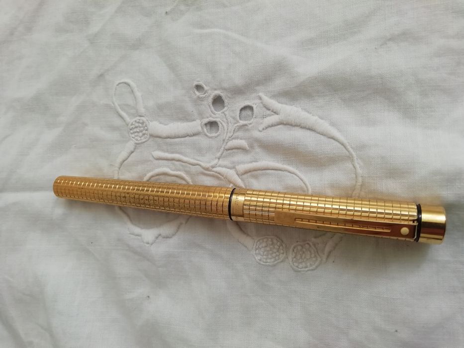 Caneta Shaffer aparo ouro e corpo plaque de ouro