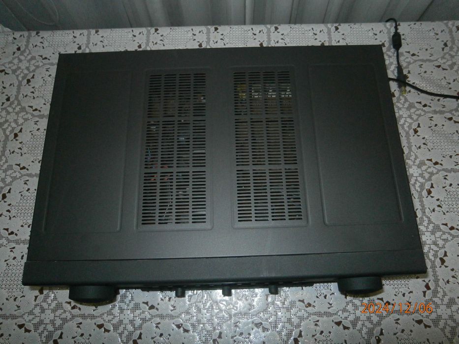 Аудіо відео ресівер Philips FR920