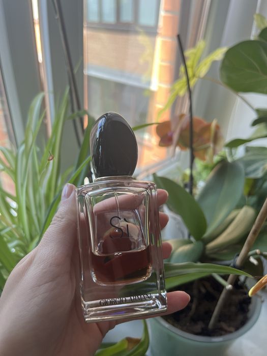 Парфумована вода Armani Si