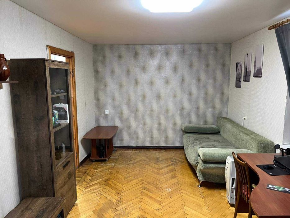 Продаётся 1 ком. кв-ра на Павловом Поле,м. 23 Августа , проспект Науки