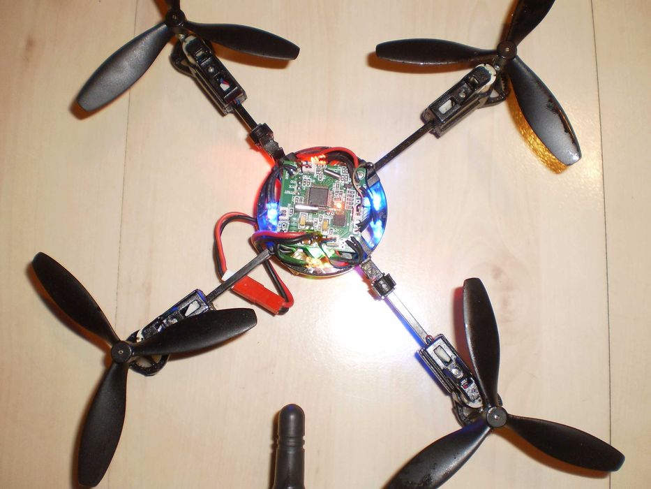 DRON z pilotem!!
