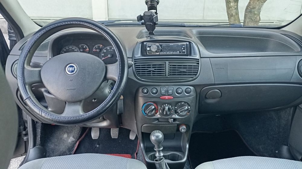 Carro Fiat Punto