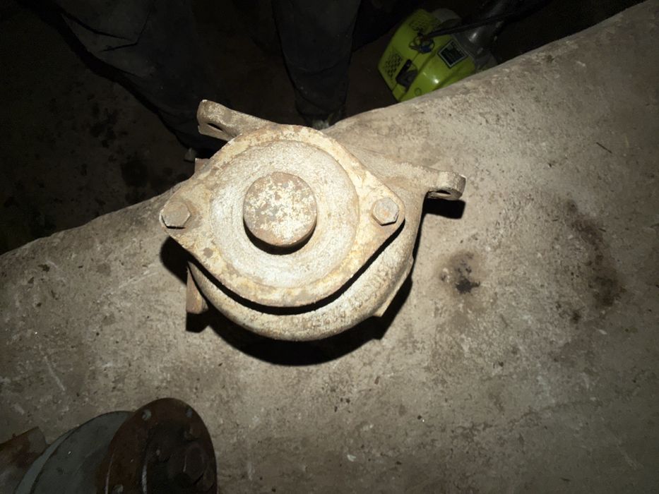 Помпа, водяний насос МТЗ, ЮМЗ, СМД, ЯМЗ