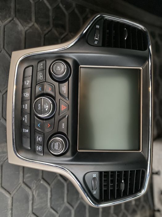 Магнітола jeep grand cherokee overlend