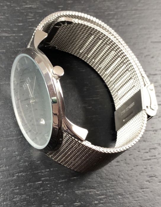 Relógio LEVEL - NOVO - oferta portes