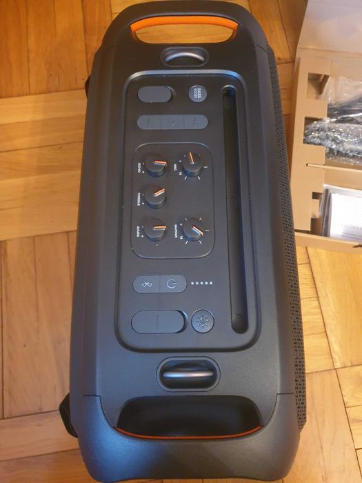 Power audio JBL party box eny the