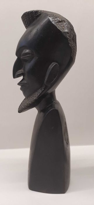 Estátua africana em pau preto