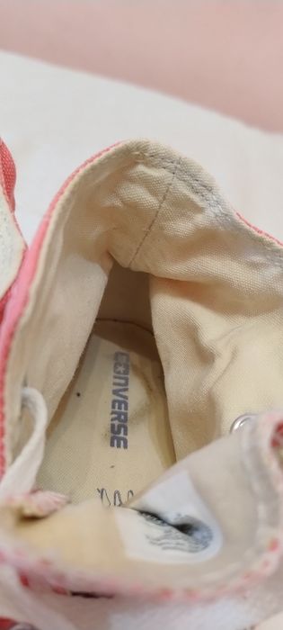 Różowe malinowe wysokie trampki Converse