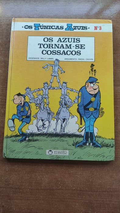 Livro Banda Desenhada Antiga " Os Túnicas Azuis "