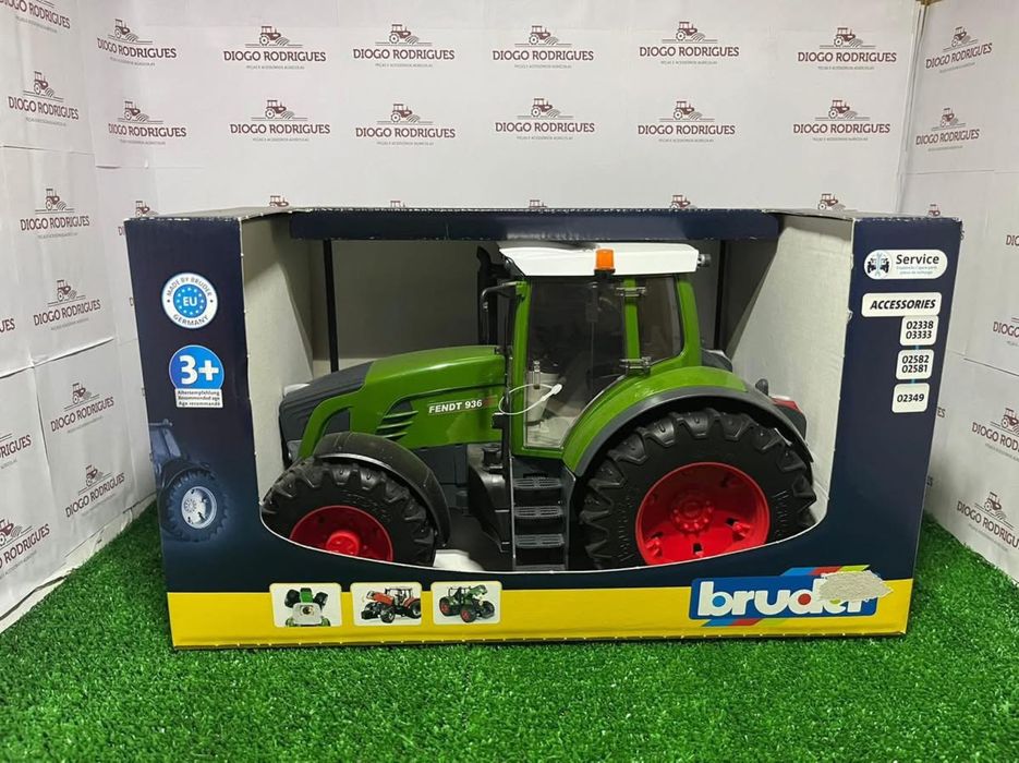 Tratores bruder escala 1:16