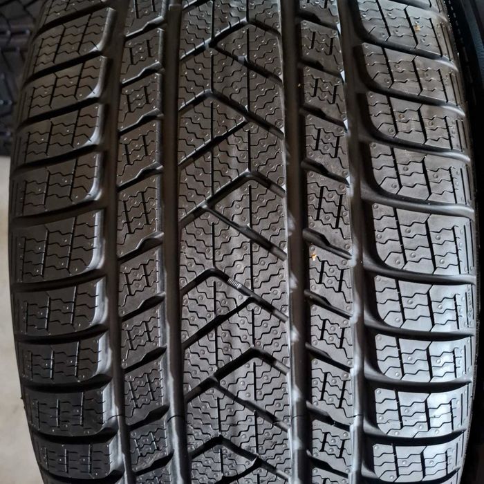 265/40/21 R21 Pirelli Sottozero 3 4шт нові зима