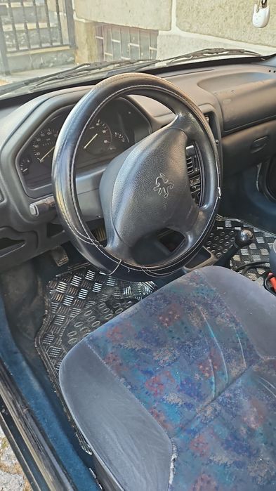 Peugeot 106 bom estado
