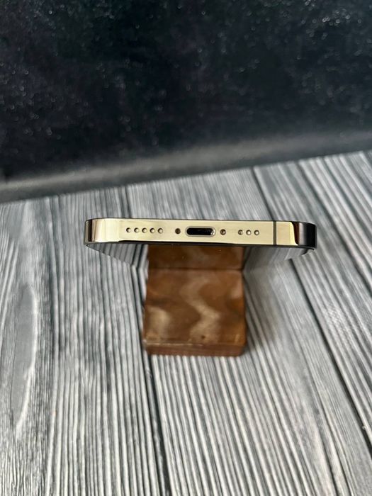 Срочно айфон 12 про