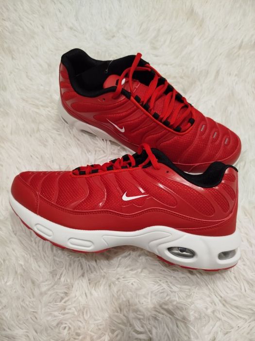 Nowe sportowe buty męskie
