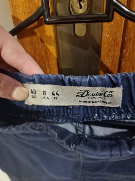 Calças sem fecho azuis