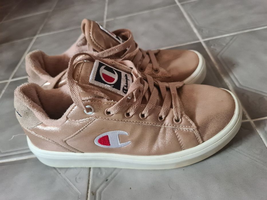 Adidasy chempion  38