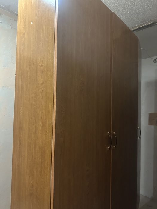 Шафа в прихожу, стан добрий