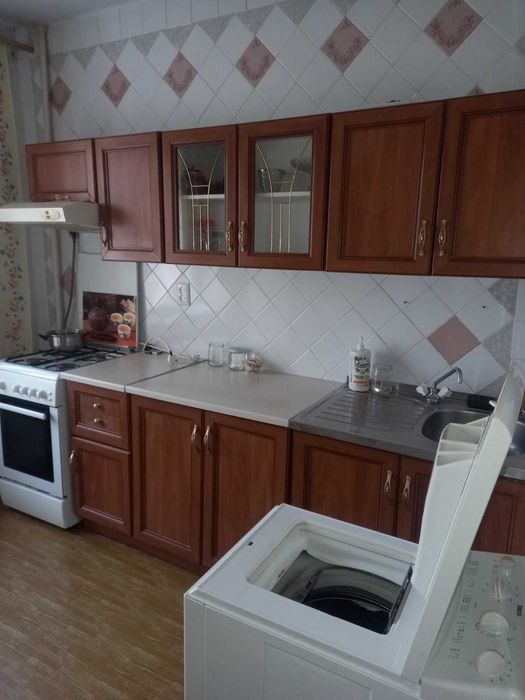 Продается 3-комнатная квартира на Лесном.