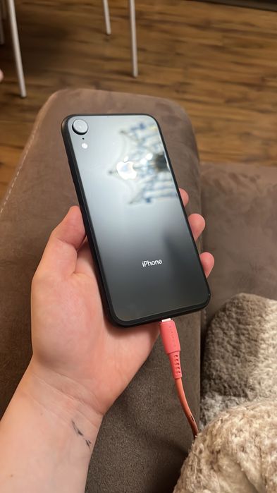 продаю iphone xr, чорний, 64гб