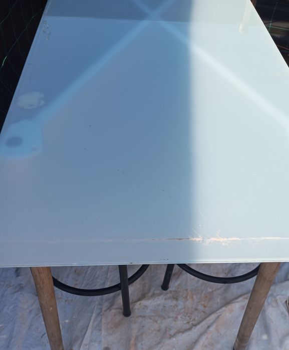 Conjunto de mesa e bancos de cozinha
