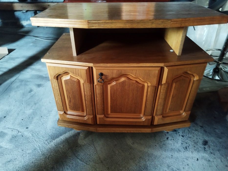 Komoda pod telewizor