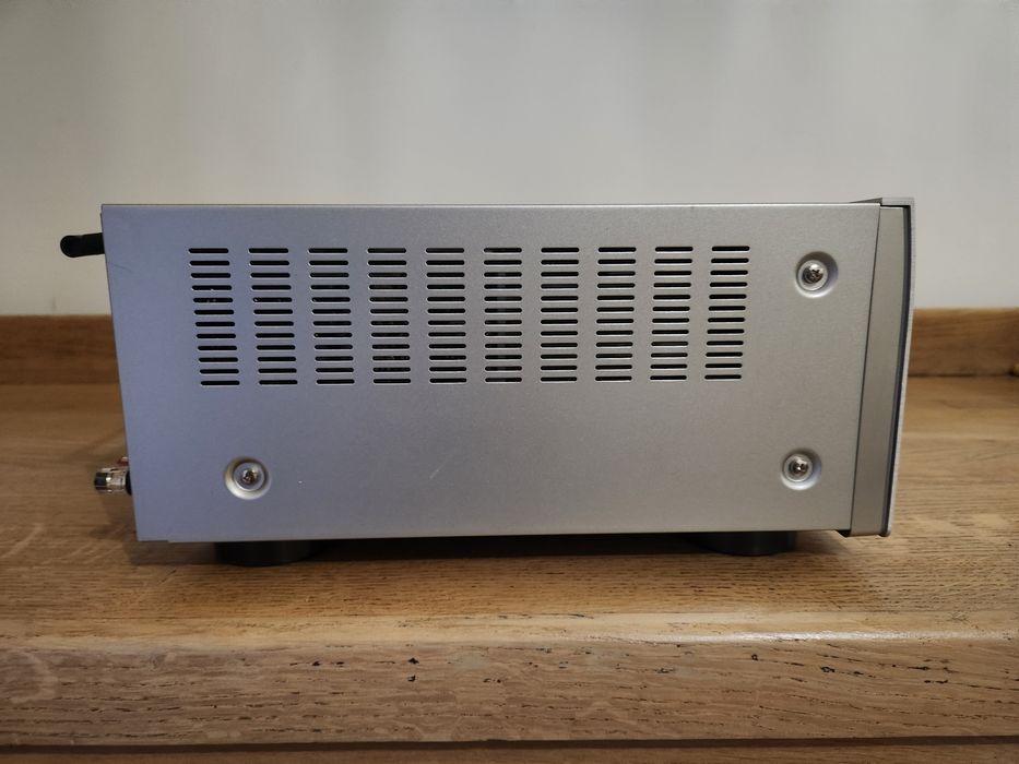 Amplituner Denon AVR-X6200W