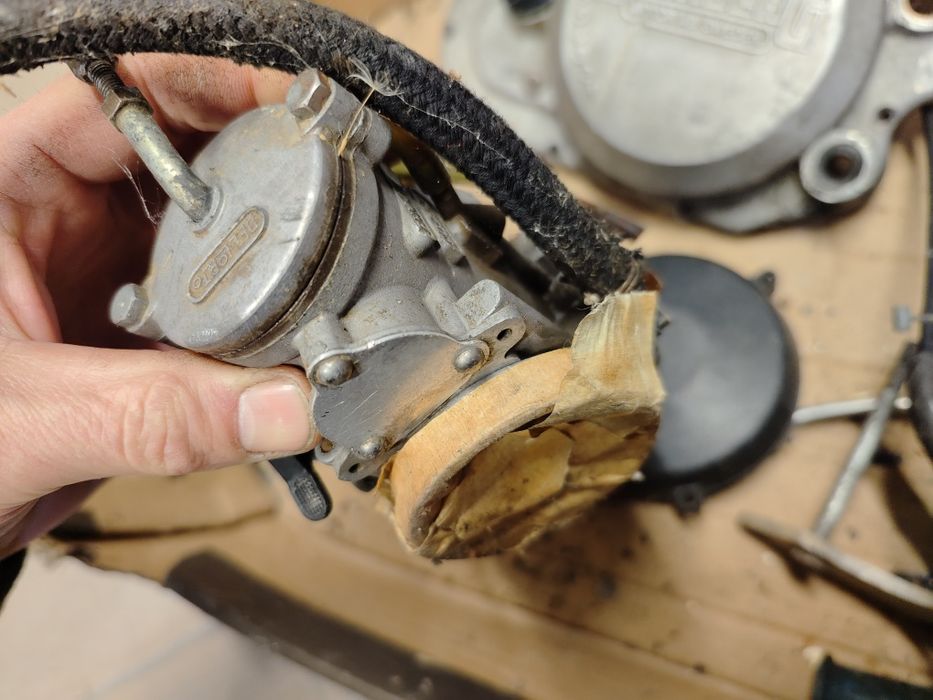 Husaberg FE 501 97r Gaźnik dekiel pompa hamulca wahacz zacisk