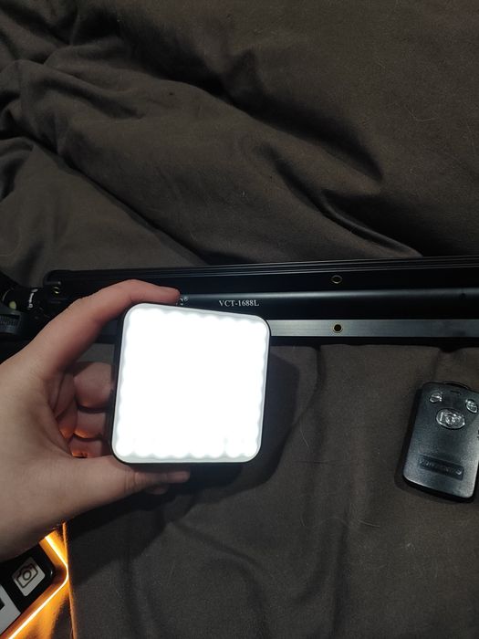 Штатив-монопод Yunteng 2 метри + LED світло + Пульт + Чохол