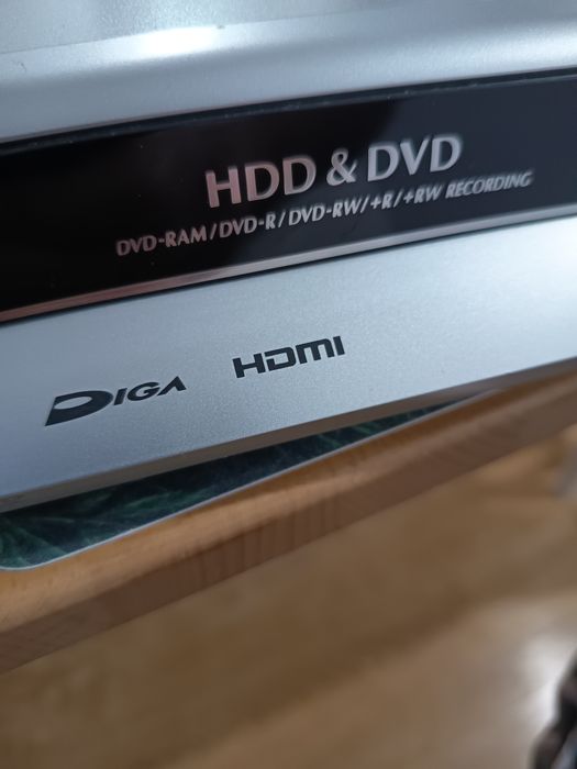 Panasonic DVD nagrywarka z pilotem