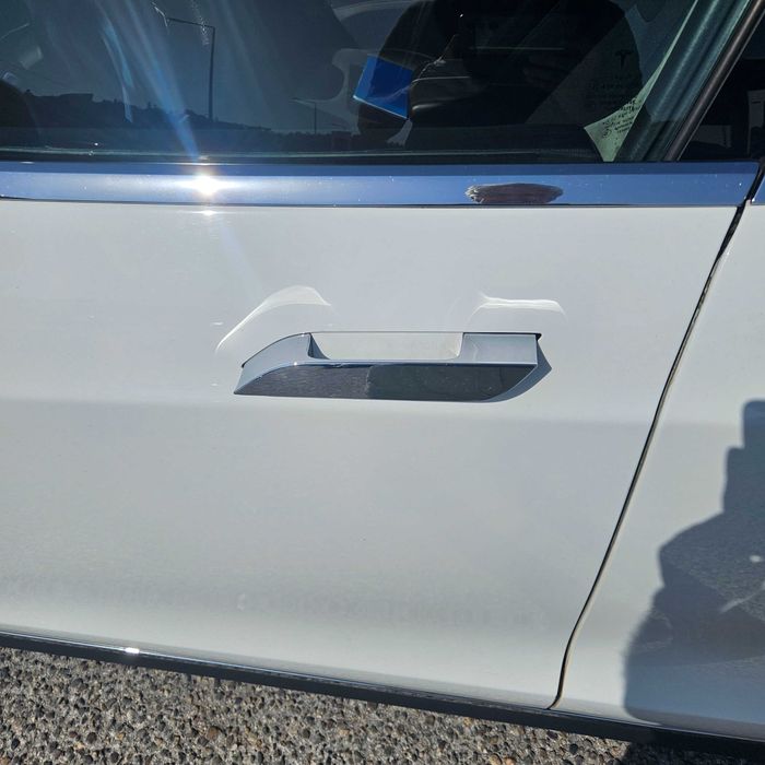 Vendo Tesla S 85 Impecável de tudo