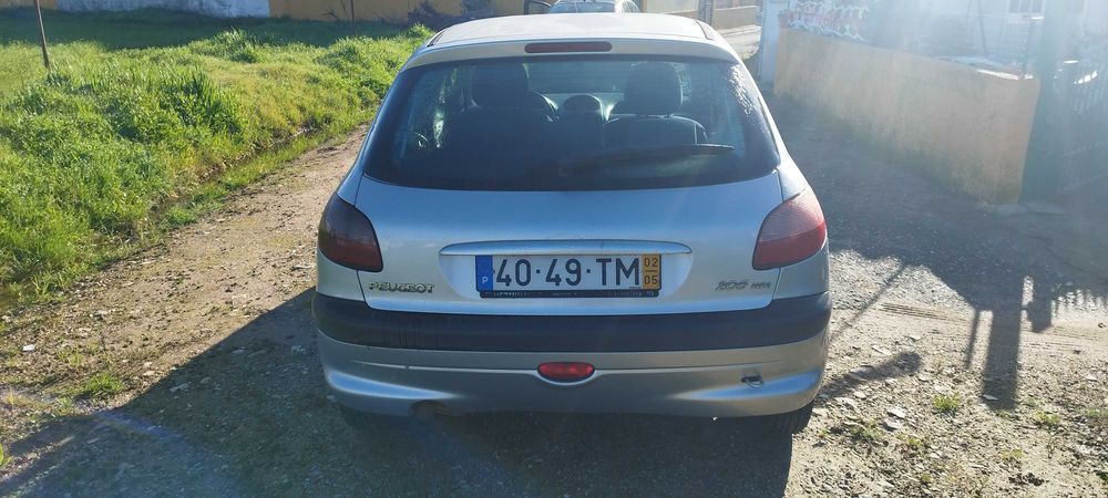 Peugeot 206 1.4 HDI ou troco por Smart